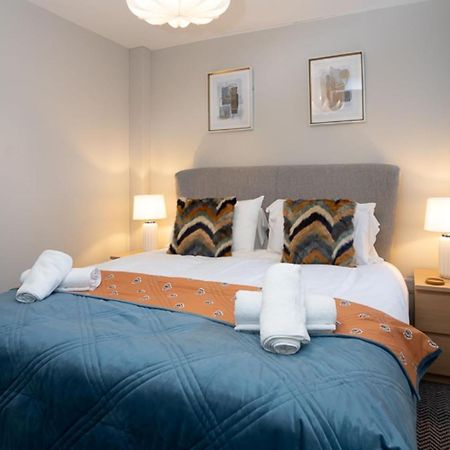 Modern 2 Bdr Apartment At Queens By Belfast City Breaks ภายนอก รูปภาพ