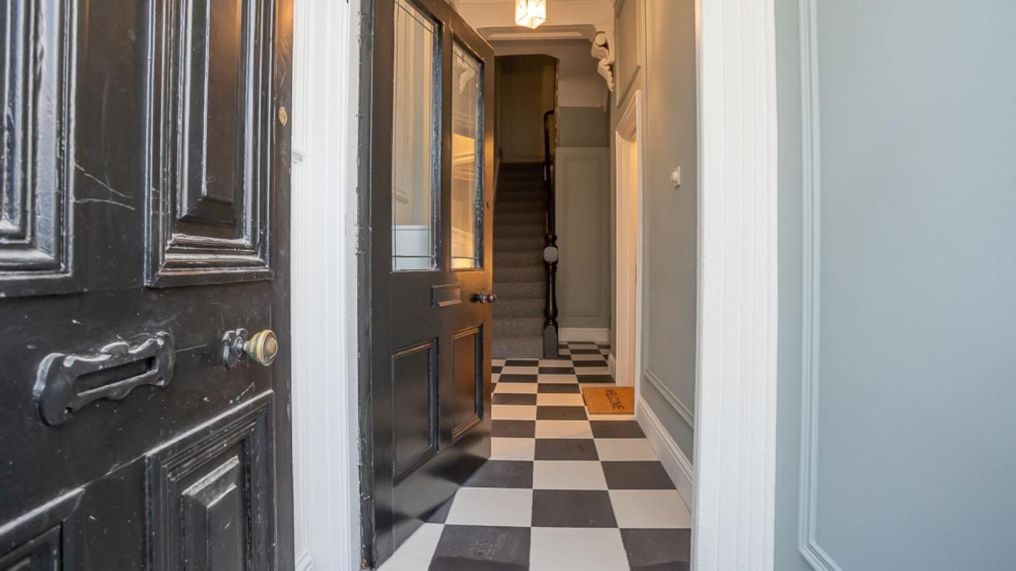Modern 2 Bdr Apartment At Queens By Belfast City Breaks ภายนอก รูปภาพ