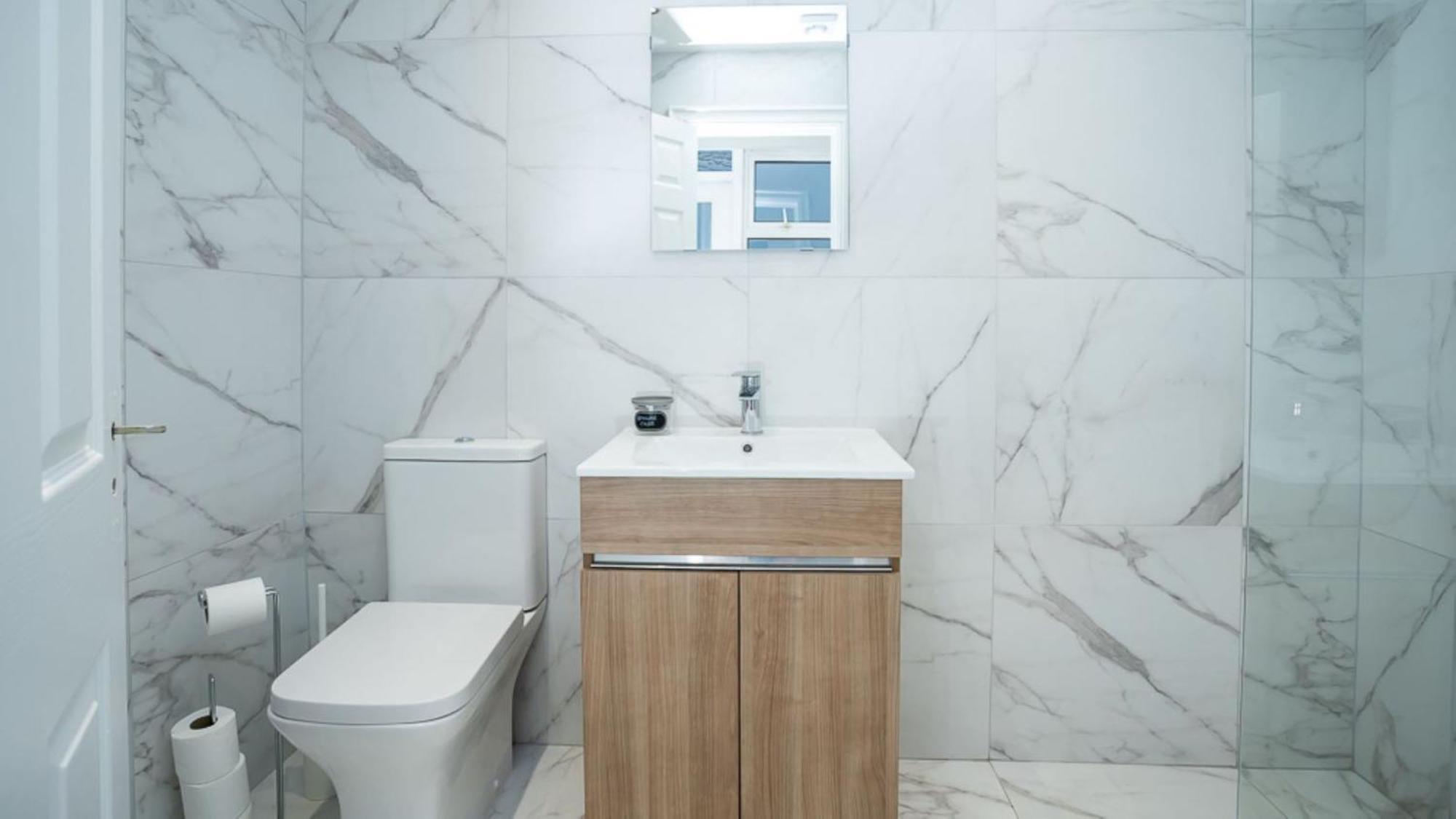 Modern 2 Bdr Apartment At Queens By Belfast City Breaks ภายนอก รูปภาพ