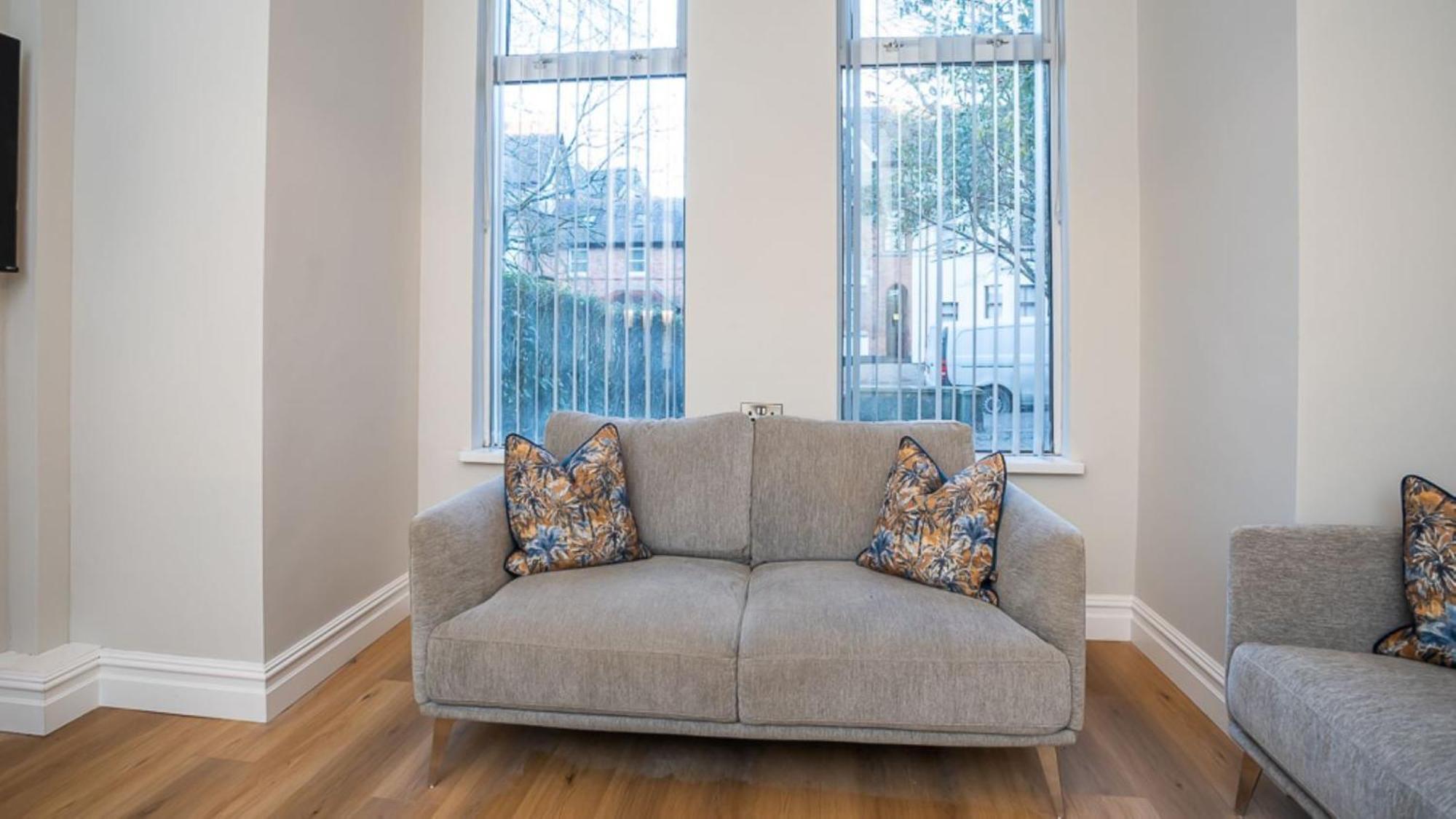 Modern 2 Bdr Apartment At Queens By Belfast City Breaks ภายนอก รูปภาพ