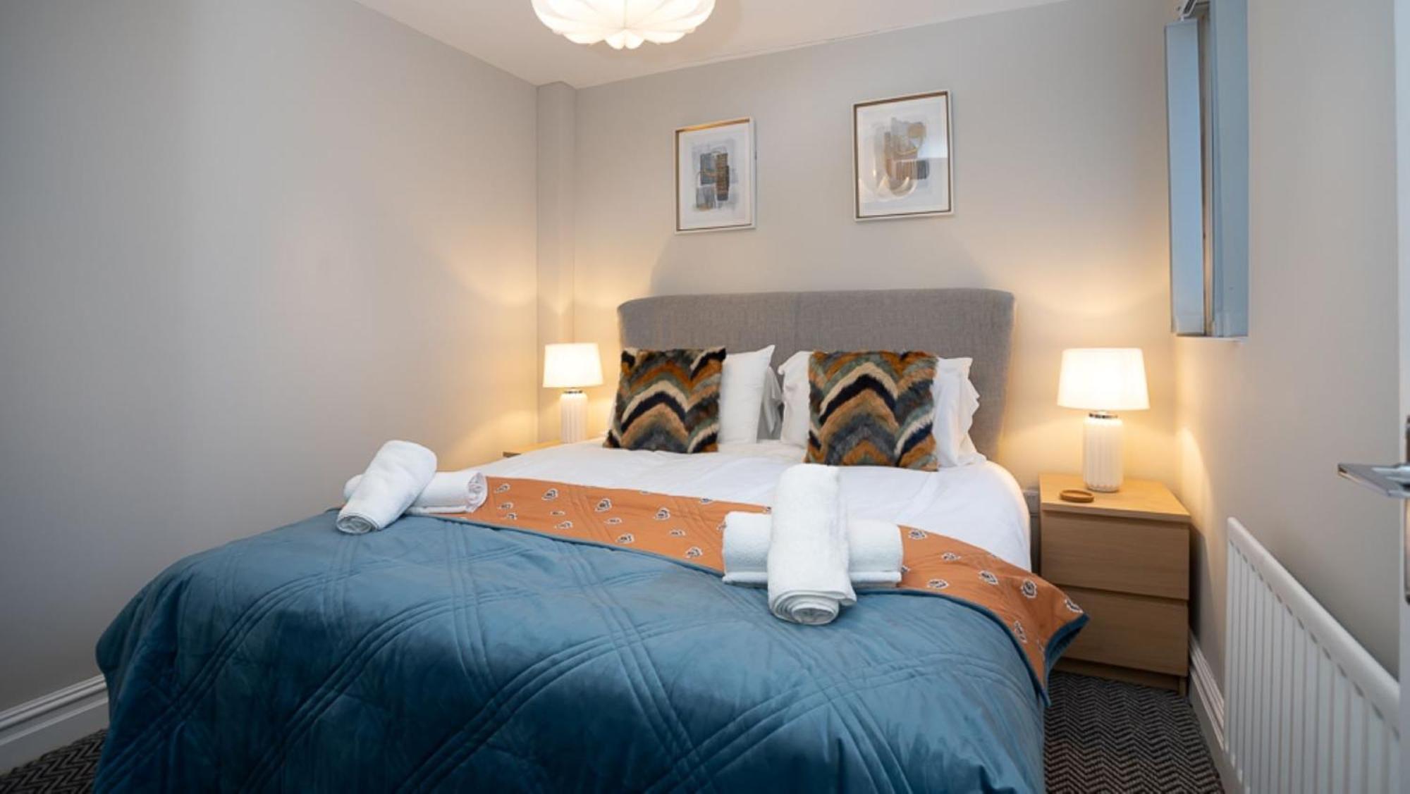 Modern 2 Bdr Apartment At Queens By Belfast City Breaks ภายนอก รูปภาพ